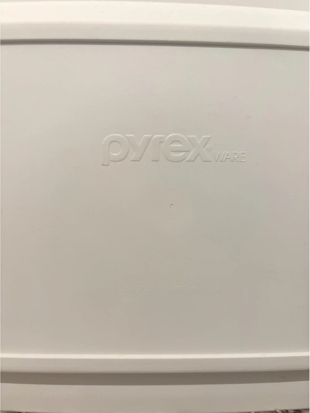 Pyrex 233-PC White Plastic Replacement Lid Only for 3-Quart 9x13 Baking Dish
